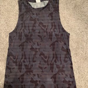 Zyia active small camo chill tank